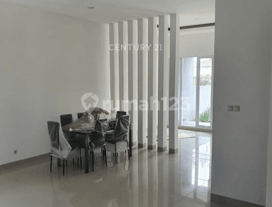 Rumah Asri 2 Lantai di Pondok Pinus Bandung Rumah Asri 2 Lantai di Pondok Pinus Bandung