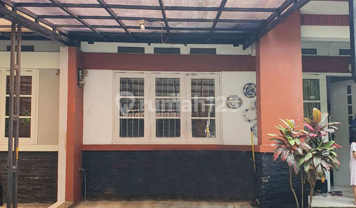 Rumah di Tatar Jingganagara Kota Baru Parahyangan