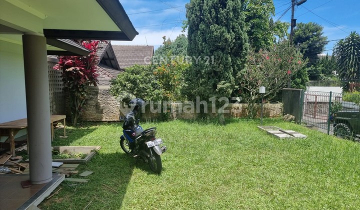 Well-Maintained Fully Furnished House in Cipedes, Bandung 2