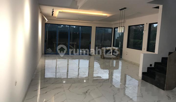 Rumah Cantik Terawat di Cipaku Indah Bandung