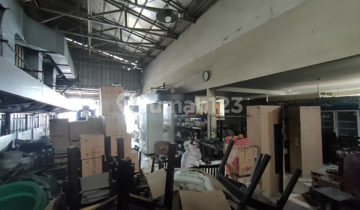 Strategic Shophouse for Sale in North Bandung, Setrasari Mall. 2