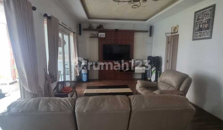Rumah Lux di Tatar Mayang Padmi, Kota Baru Parahyangan