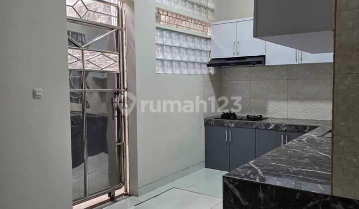 Rumah 1 Lantai Singgasana Bandung Rumah 1 Lantai Singgasana Bandung