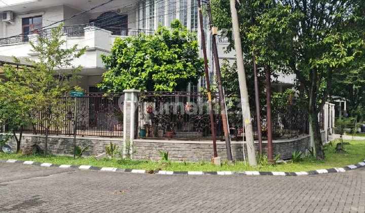 Rumah Mewah Dan Nyaman Di Bandung, Bangunan 2 Lantai