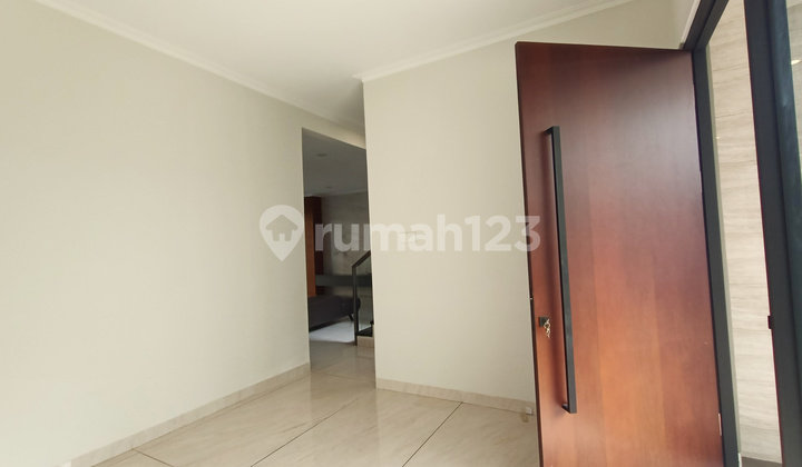 Rumah Bagus Semi Furnished Buah Batu, Bandung 2