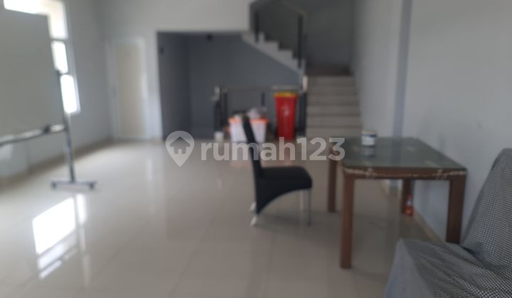 House at Singgasana, Prahasta Street 2