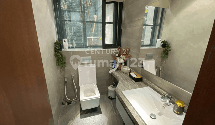 Rumah Mewah Kolam Renang Furnished Di Sukamulya Bandung 2