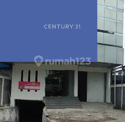 Ruang Usaha Tengah Kota Mainroad Soekarno Hatta Bandung