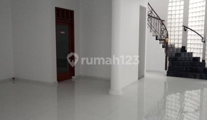 Rumah Siap Pakai 2 Lantai Hadap Timur di Batununggal Bandung Rumah Siap Pakai 2 Lantai Hadap Timur di Batununggal Bandung