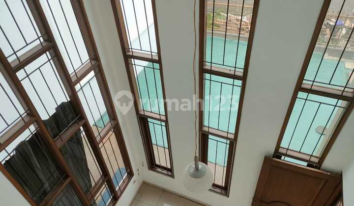 Luxury Ready-to-Live Spacious Nice House in Batununggal, Bandung 2