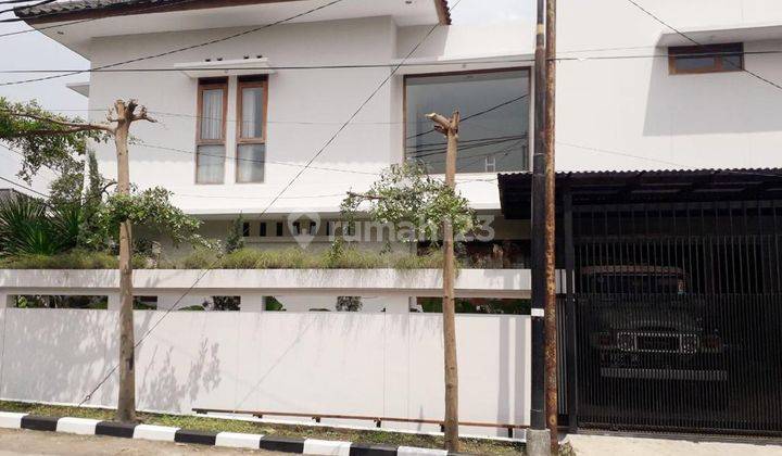 Rumah Lux Baru Semi Furnished di Sukaluyu Bandung Kota 1