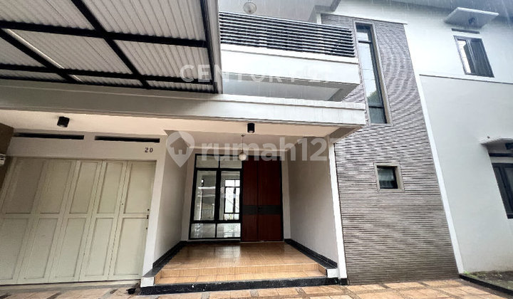 Newly Renovated 2-Story House in Batununggal Indah 2