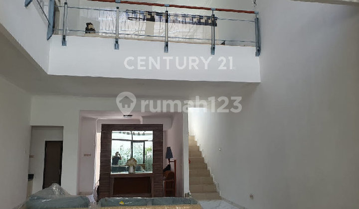Rumah Full Renovasi Minimalis 2 LT di Cluster Batununggal