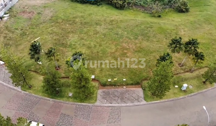 Land Plot Hoek 723 Meters Lake View in Kota Baru Parahyangan Land Plot Hoek 723 Meters Lake View in Kota Baru Parahyangan