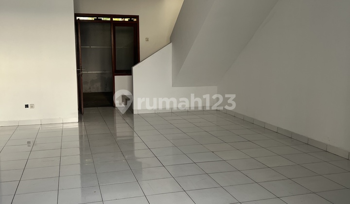 Ruko Puri Dago di Jalan Terusan Jakarta Antapani Bandung