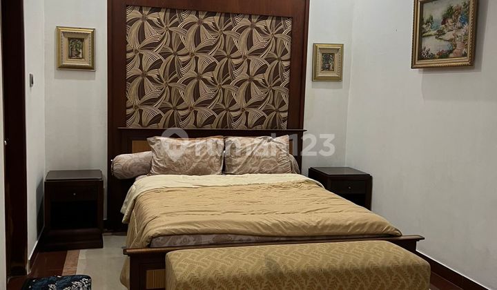 Luxurious 3-Story Elite Cluster House in Batununggal 2