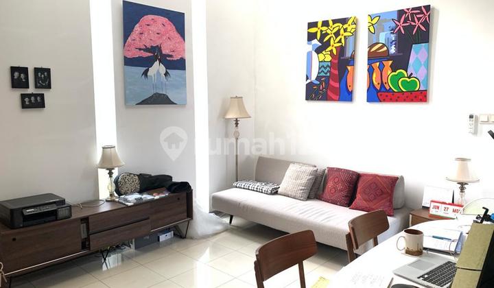 Rumah Lux View Danau di Tatar Pitaloka Kota Baru Parahyangan