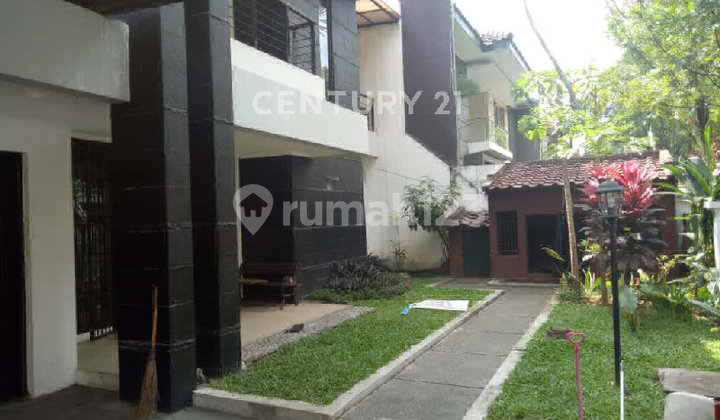 Two-Story House in an Elite and Premier Cluster in Batununggal Two-Story House in an Elite and Premier Cluster in Batununggal