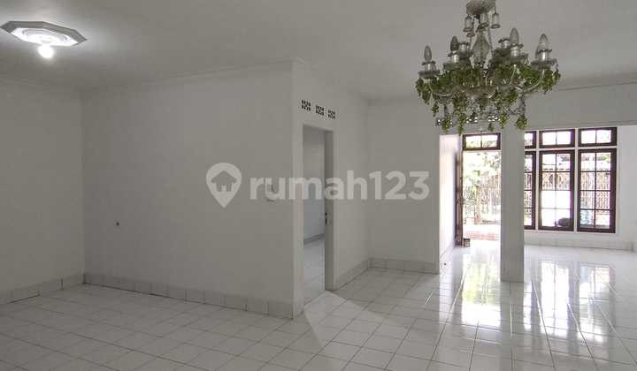 Rumah Luas Bagus Siap Huni SHM di Sukaluyu Bandung Rumah Luas Bagus Siap Huni SHM di Sukaluyu Bandung