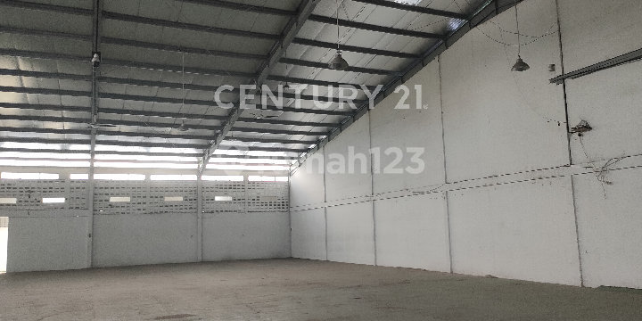 Gudang Bersama Masuk Kontainer Sayap Moh.toha