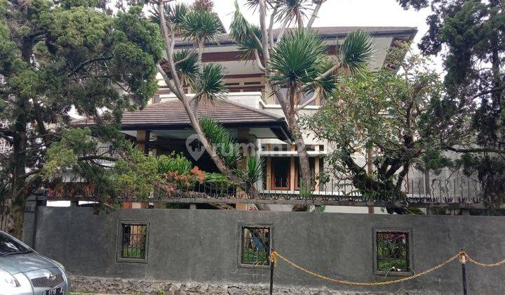 Rumah di Dago Bandung Kota 2 Lantai ITB UNPAD  1