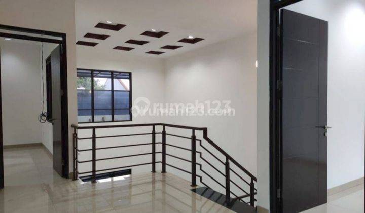 Jual Rumah 2 Lantai di Batununggal Bandung 1