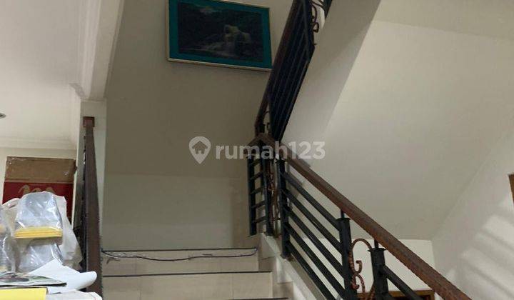 Rumah 2 Lantai Bagus SHM di Batununggal, Bandung 2