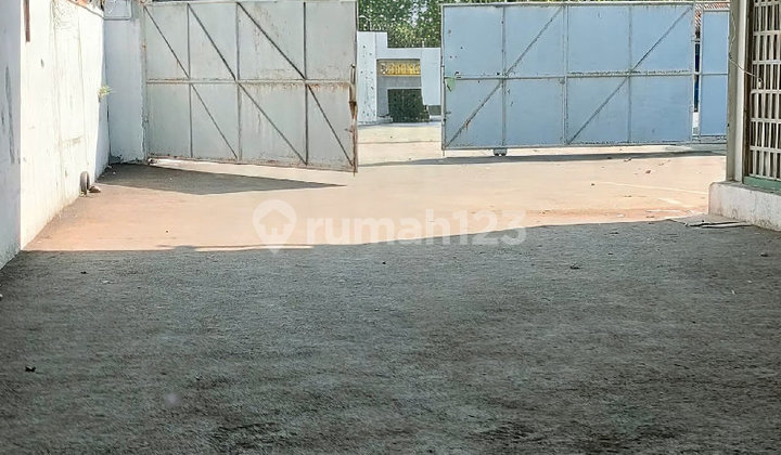 Gudang Siap Pakai Utk Ukuran Kecil Sayap Moh Toha