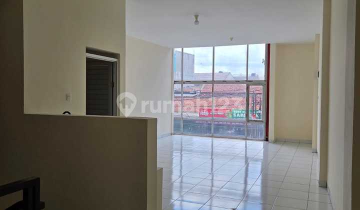 Strategic 3-Story Shop House on Main Road Leuwi Panjang