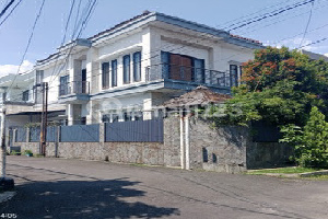 For Quick Sale@Cheap Srimahi House! Well-Maintained Corner, Negotiable Until Sold Out. 1