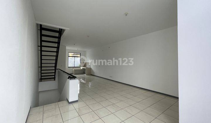 Ruko 3 Lantai di Sebrang Mansion Pine, Kota Baru Parahyangan 4
