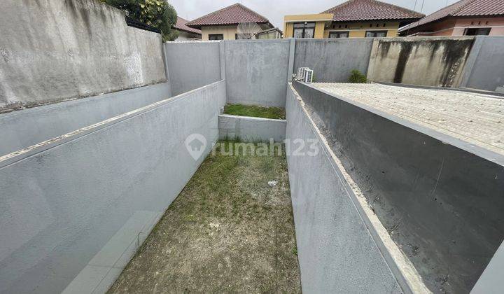 Ruko 3 Lantai di Sebrang Mansion Pine, Kota Baru Parahyangan 6
