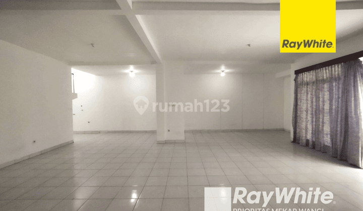 Disewakan Ruang Kantor di jl. ibrahim Adjie Bandung 2