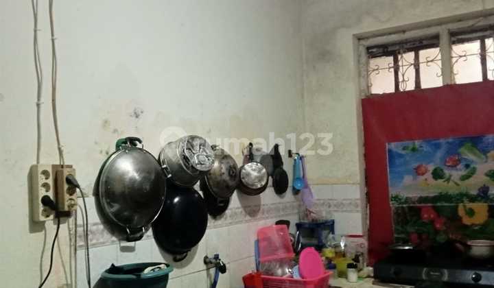 Minimalist House in Karasak, Astana Anyar, Bandung 2