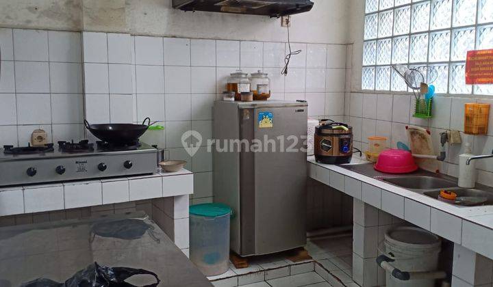 Rumah 3 Lantai Cibadak Lokasi Strategis, Dekat Area Komersial 2