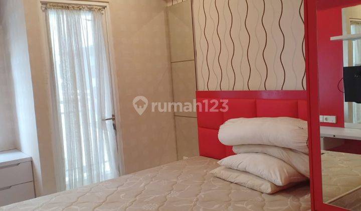 Apartement Semi Frunished di Parahyangan Residence 2