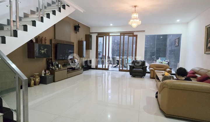 Rumah 2 LT Padalestari Setiabudi Bandung Furnished 2