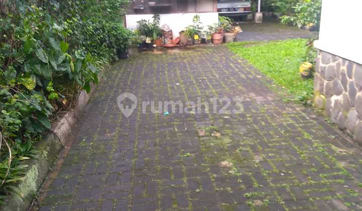 Ruang Usaha Strategis Re Martadinata Bandung Dekat Area Komersial