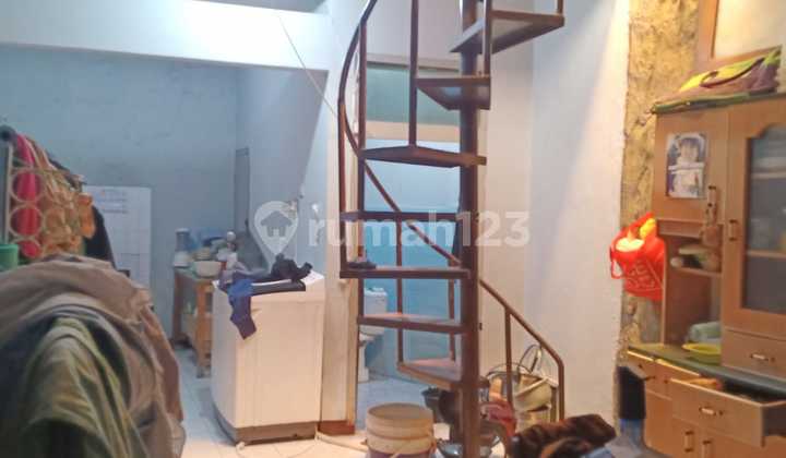 Disewa Rumah di Bandung Utara, jalan Sukahaji 2
