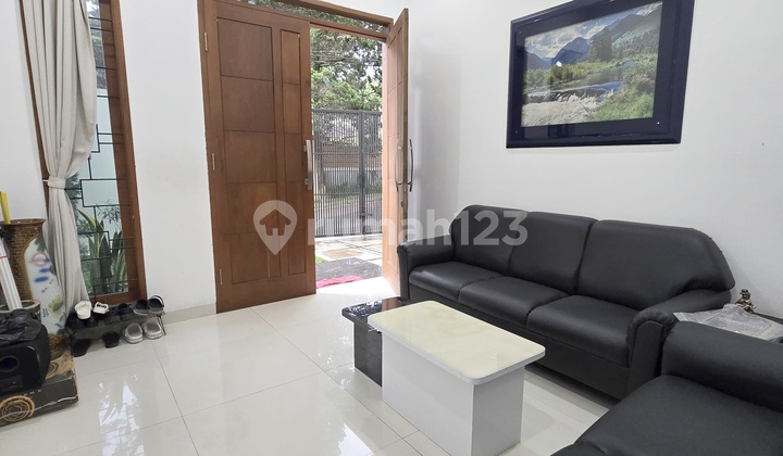 Rumah 2 LT Padalestari Setiabudi Bandung Furnished Rumah 2 LT Padalestari Setiabudi Bandung Furnished