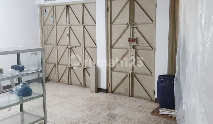 2-Story Shophouse in Kebon Jati, Strategic Location in Central Bandung, Near Public Facilities