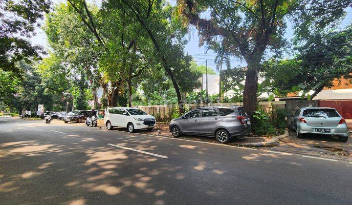 Rumah Lokasi Prime di Jl Kertanegara Kebayoran Baru 2