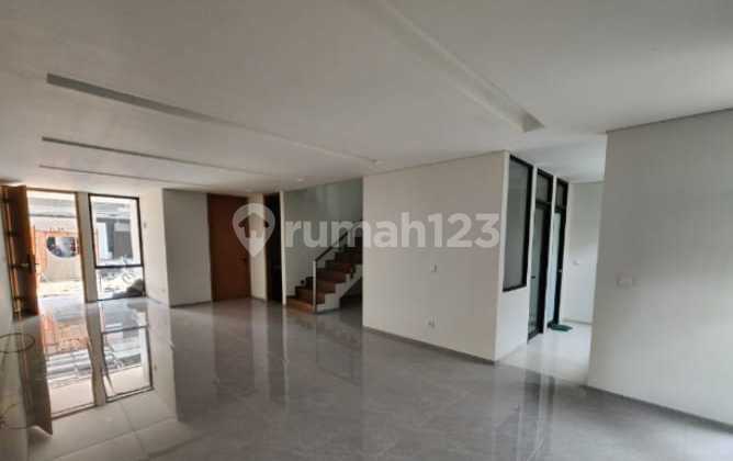 4 Unit Rumah Bagus Baru Setraduta Lavida, Bandung 4 Unit Rumah Bagus Baru Setraduta Lavida, Bandung