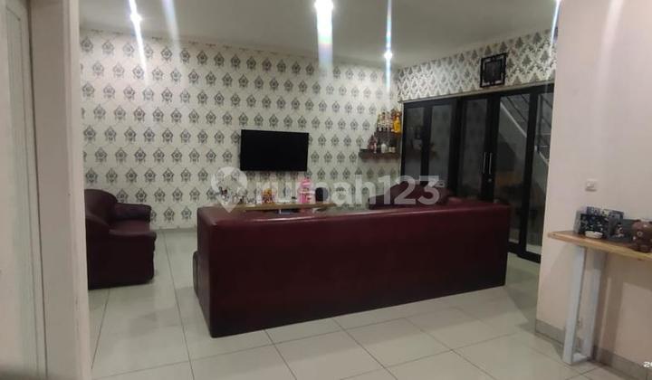 Rumah Komplek Regency Kopo