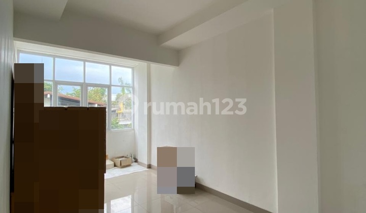 Ruko 3 Lantai Setrasari Tengah 2
