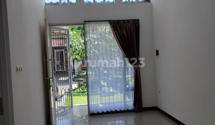 Rumah Modern Minimalis Tki 5 Pinewood