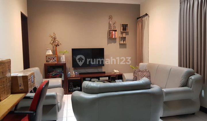 Rumah Bagus Semi Furnished di Mekar Wangi, Bandung 1