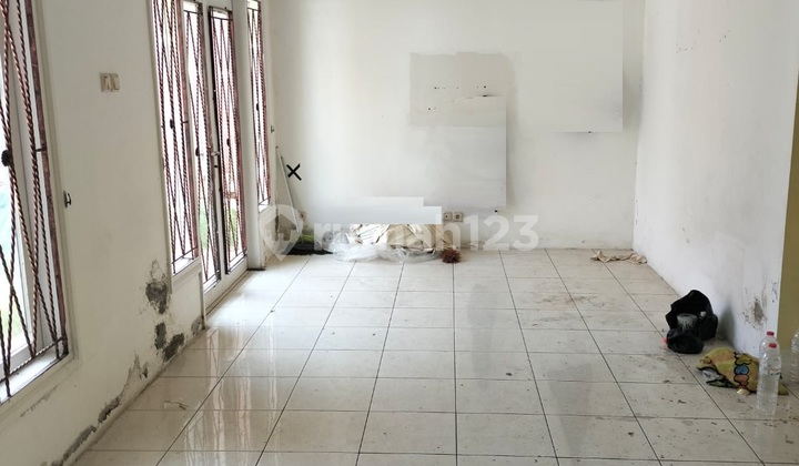 Rumah di Kota Baru Parahyangan Tatar Pitaloka