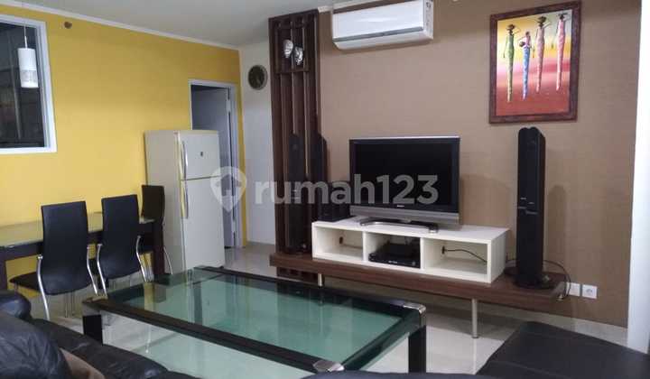 Apartement Paladian Park 3 BR Furnished Bagus Apartement Paladian Park 3 BR Furnished Bagus