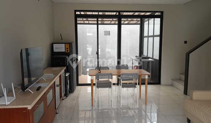 Rumah Bagus Furnished Kota Baru Parahyangan Punawangi
